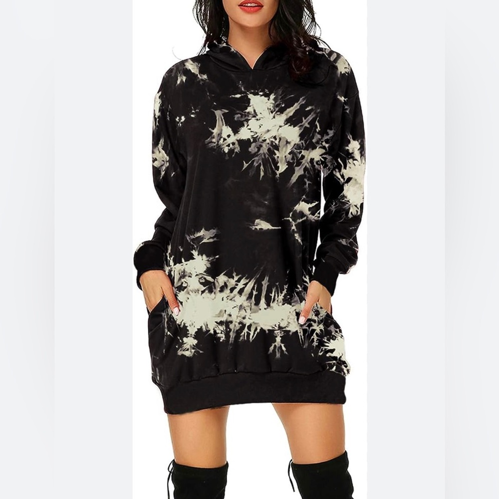 Auxo Collection | Black and white tie-dye hooded long-sleeve tunic (or dress)